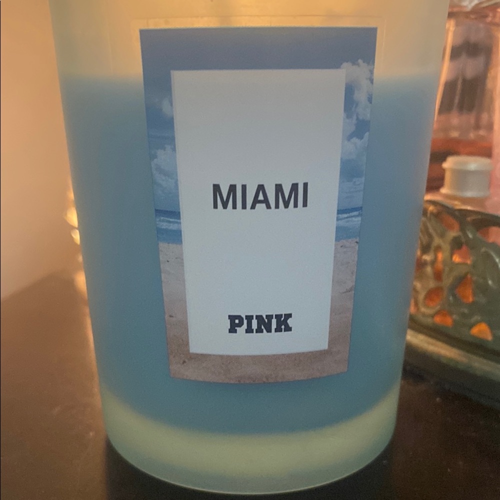 PINK Victoria's Secret Scented Candle - MIAMI LIMITED EDITION